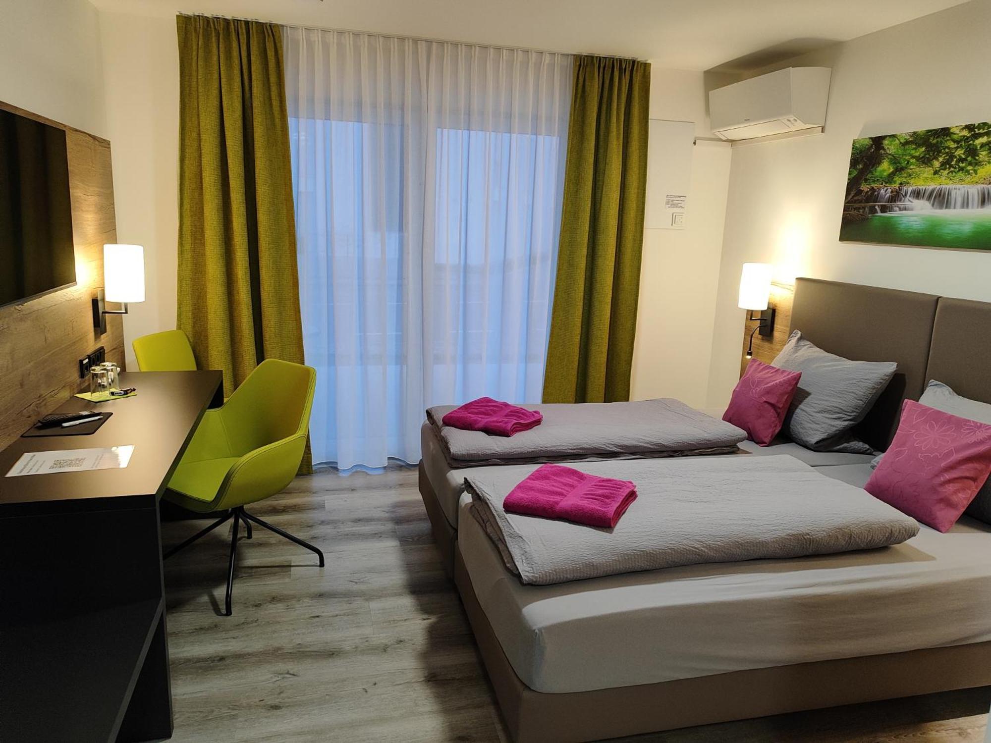 Hotel Gaestehaus Stock Zimmer Sahnehaeuble Фридрихсхафен Экстерьер фото