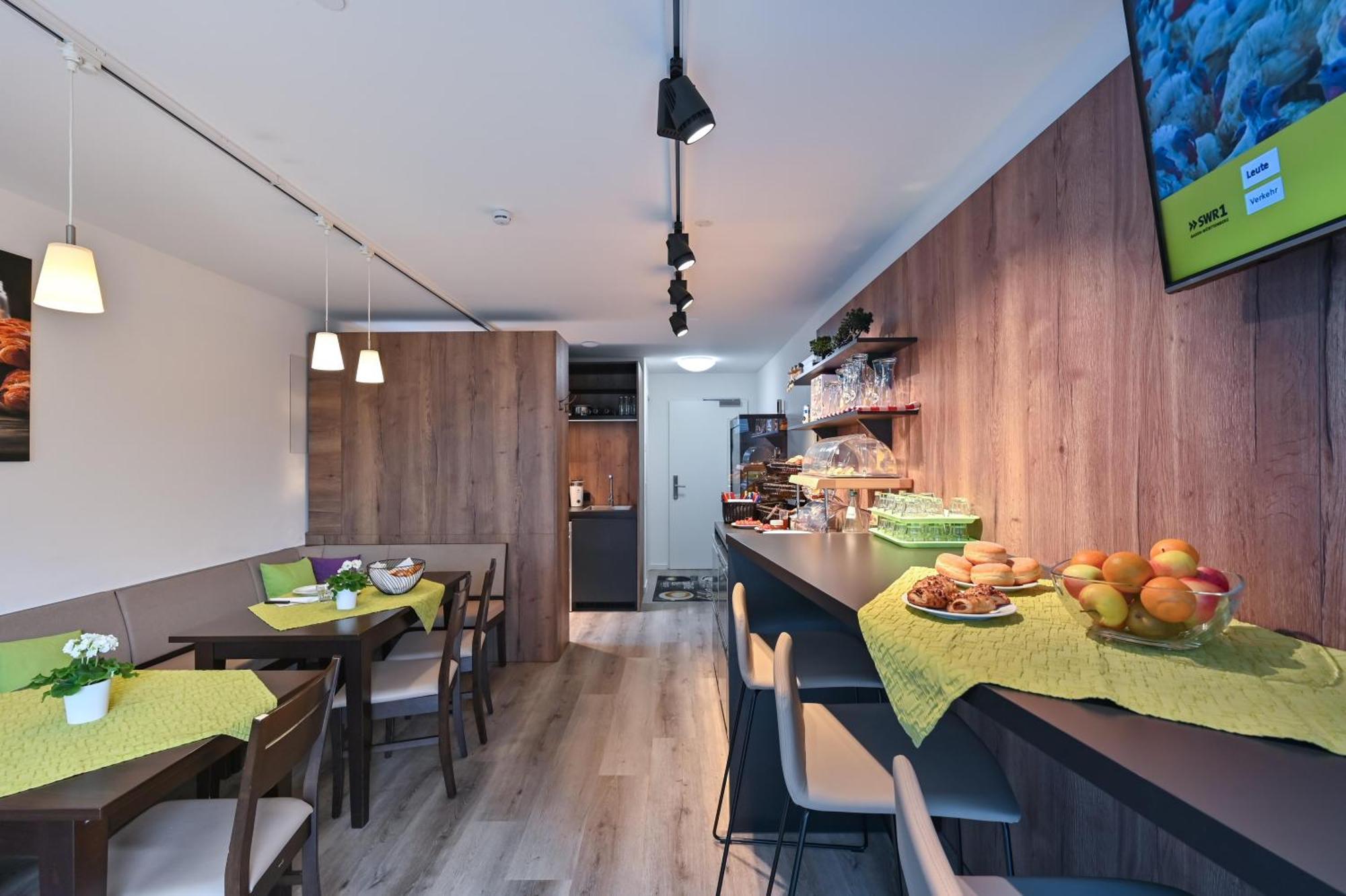 Hotel Gaestehaus Stock Zimmer Sahnehaeuble Фридрихсхафен Экстерьер фото